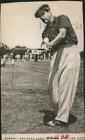 1953 Press Photo Golfer Lloyd Mangrum swings his club - net35338