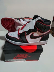 Nike Air Jordan 1 Retro High OG Bloodline 2019 Size 8.5 Deadstock - Picture 1 of 6
