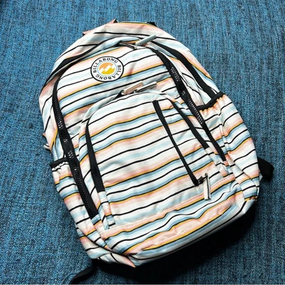 Mochila Billabong Roadie Jr en Sun Peach Stripe Multicolor Bolso para Libros Bolso Escolar Foto 1 de 4