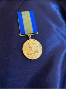 Medalla "En memoria del desastre de Chernobyl" d32 mm. Con documento. - Imagen 1 de 2