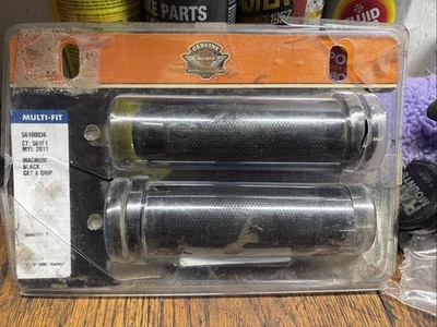 Empuñaduras Harley Davidson Touring Magnum 2008 y posteriores negras obtener un agarre 56100036 Foto 1 de 4