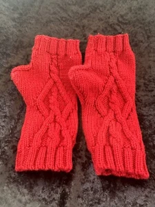 Anne Cohan Red Fingerless Soft Knit Ladies Gloves - Picture 1 of 4