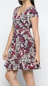 Stitch Fix Damen Kaileigh Amandine Faux Wickel weinrot Blumen Strickkleid XL - Bild 1 von 9
