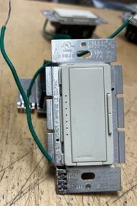 Lutron MACL-153MR-WH LED Single Pole Dimmer Light Almond - Picture 1 of 2