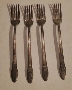 1847 Rogers & Bros. "FIRST LOVE" 4 Dessertgabeln 7,75" - Bild 1 von 15