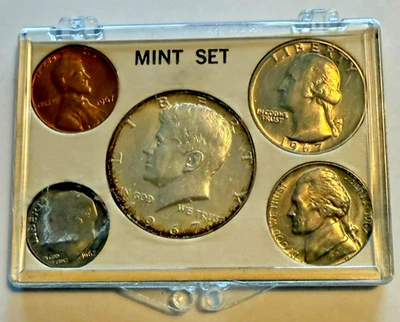 1967 US Mint 40% Silver Half Dollar Complete Birth Year Set Kennedy 50c - Image 1 of 3