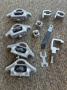 Juego de tacos de amarre de riel de cama Titan/Nissan Frontier 2004-2025 OEM NISSAN FRONTIER - Imagen 1 de 7