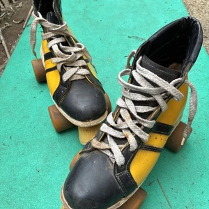 Rollerskates Roller Scates Schuhe mit Rollen Rollerschuhe Rollschuhe Gr.41 Cult - Bild 1 von 14