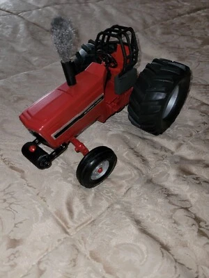 TRACTOR DE JUGUETE International pro stock extractor personalizado escala 1:16 fundido a presión Foto 1 de 4