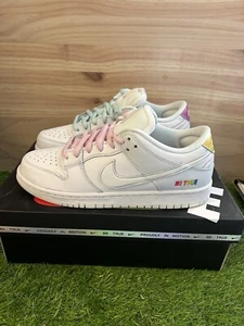 Nike SB Dunk Low Pro ""Be True"" Summit weiß Regenbogen DR4876-100 Herren 8 Damen 9,5 - Bild 1 von 10