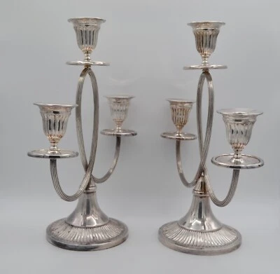 Par de candelabros antiguos de tres luces Foto 1 de 4