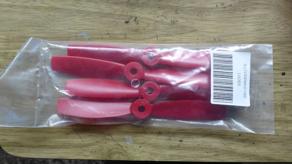 Diatone 5x4,5 Bullnose Kunststoff Propeller rot - 2 Paar (CW + CCW) BRANDNEU - Bild 1 von 1