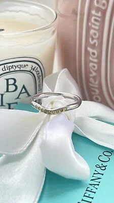 Banda de diamantes amarillos curvos Tiffany & Co. Elsa Peretti en platino 0,08 ctw NUEVA  Foto 1 de 4