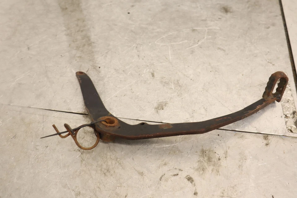 Kawasaki Ke100 1995 OEM juego trasero derecho pedal de freno Foto 1 de 3