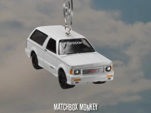 GMC Typhoon Frost White Custom Christmas Ornament 1/64 BroncoII Jimmy K5 Adorno - Picture 1 of 7