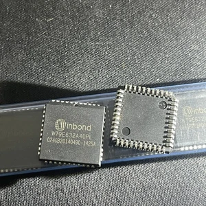 New W79E632A40PL 8-Bit Microcontroller PLCC44 X 1pc - Picture 1 of 1