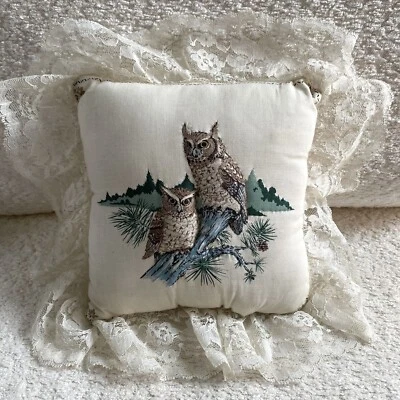Vintage 80s Owl Design accent pillow Country Hunting Lodge Decor - Image 1 of 4