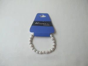 Bridal Elasticated White Pearl Bracelet Diamante Spacer After Every Bead New - Picture 1 of 2