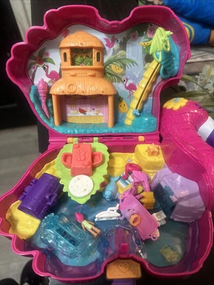 Polly口袋火烈鸟派对玩具套装 — 第 1/4 张图片