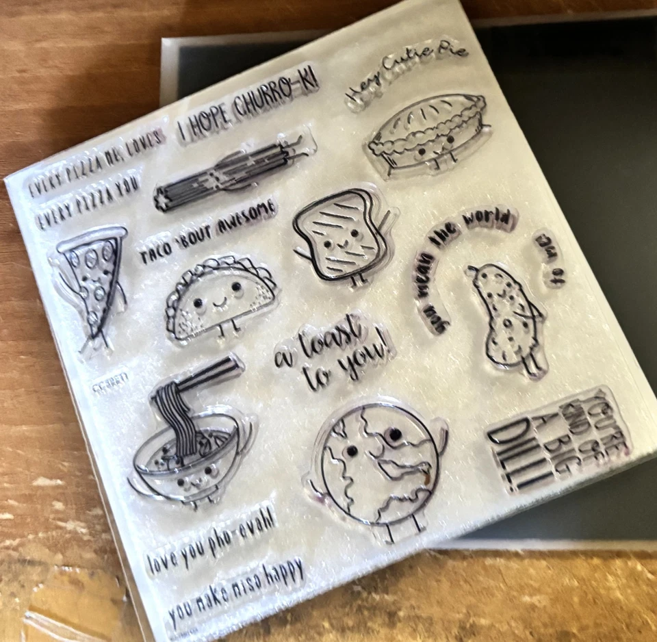 CTMH CC32211 UN BRINDIS POR TI ~ ESPERO CHURRO-K, Taco 'bout you, Hey Cutie Pie Foto 1 de 4