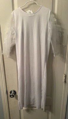 Girl's Angel Costume Includes Lighted Wings Size Medium 7/8 - Image 1 of 4