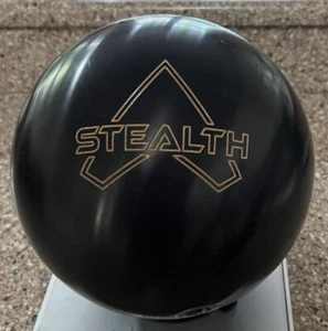 USED Track Stealth Solid Reactive Bowling Ball, Black, 15 LB (K) - Picture 1 of 2