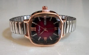 Women's Red Day & Date Dial Silver Finish Stretch Band Fashion Casual Watch - Picture 1 of 4