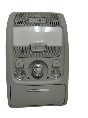 Audi Dome Light 2013 A4 8T0947135BM ET1 OEM Foto 1 de 4