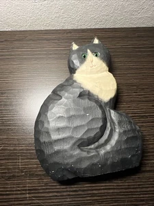 James Haddon 10” Wood Carving Black White Cat Signed Green Eye - Picture 1 of 7