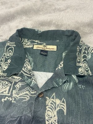 Tommy Bahama Shirt Mens Large Green Silk Hawaiian Tropical Floral Aztec - Image 1 of 4
