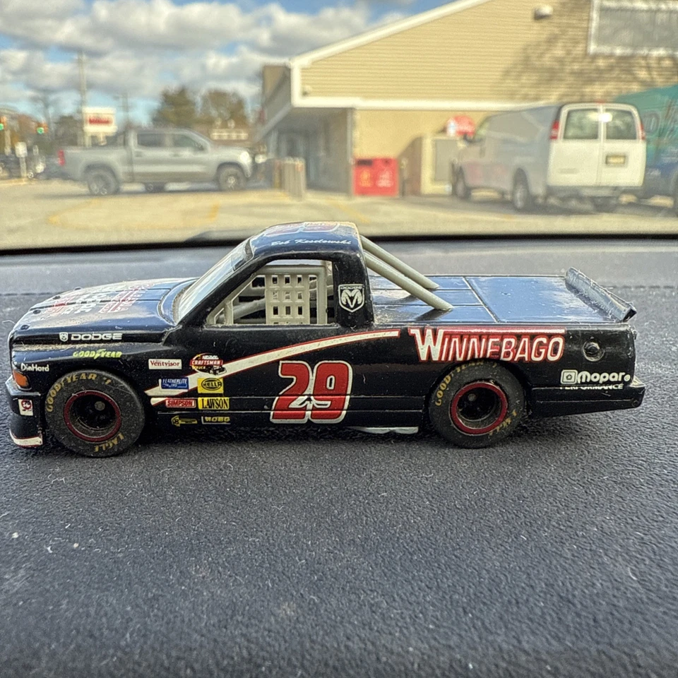 NASCAR TRUCK SERIES BOB KESELOWSKI 29 WINNEBAGO CRAFTSMAN 96 RACIN CHAMPION 1:64 - Image 1 of 4