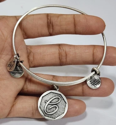 Brazalete QVC Alex and Ani Tono Plateado Inicial "C" Dije Foto 1 de 4