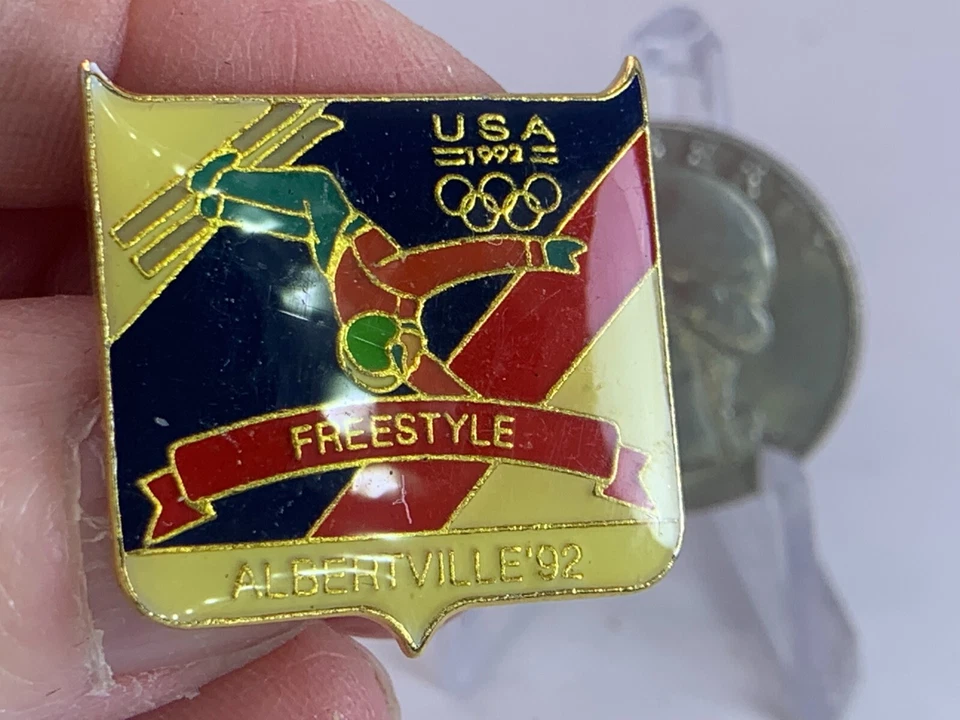 Olympic Memorabilia Albertville 1992 Freestyle Vintage Tack Pin T-3706 - Image 1 of 1