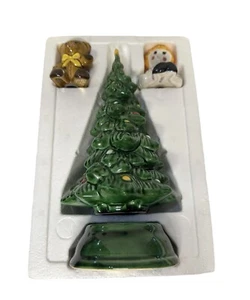 Vintage Avon Merry Christmas Tree Hostess Ceramic Set Centerpiece Salt & Pepper - Picture 1 of 7