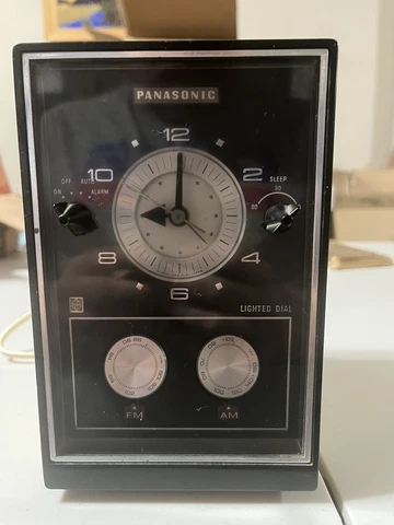 Panasonic Alarm Vintage Clock Radio RC-6330 Tested Cover