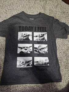 Star Wars The Mandalorian The Child T-Shirt Size Medium Kids - Picture 1 of 3