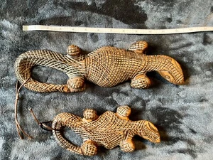 pair of hand carved lizards displayed only - Picture 1 of 2
