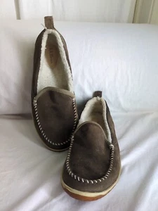 L.L. Bean Women 10 Moccasin Suede Leather Lined  Mountain Slippers  - Picture 1 of 10
