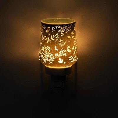 Scentsy Sage Advice Plug-in Wax Warmer - NIB Green Floral Mint Decor Nightlight - Image 1 of 4