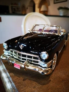 modellini auto 1 18 Cadillac Serie 62 Coupé De Ville Modellato Road Signature - Foto 1 di 24