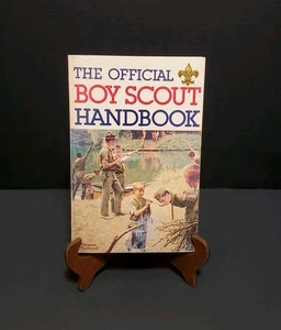 The Official Boy Scout Handbook By William Bill Hillcourt 9th Edition Paperback - Picture 1 of 6
