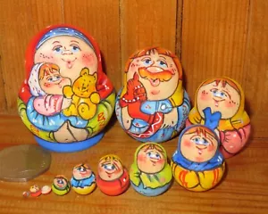 MINIATURE Nesting Russian Dolls Matryoshka tiny family 10 MAMA & GIRL Latisheva - Picture 1 of 12