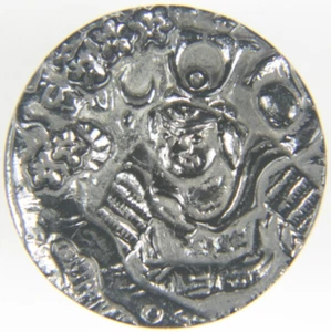 Victorian Black Glass Samurai Soldier Crescent Moon Figural Picture Button - Picture 1 of 3