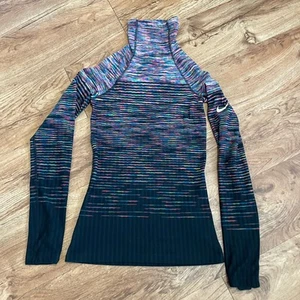 Nike Pro Hyperwarm Rainbow Black Sweater Size XS Exercise Workout Jogging Wear - Picture 1 of 8