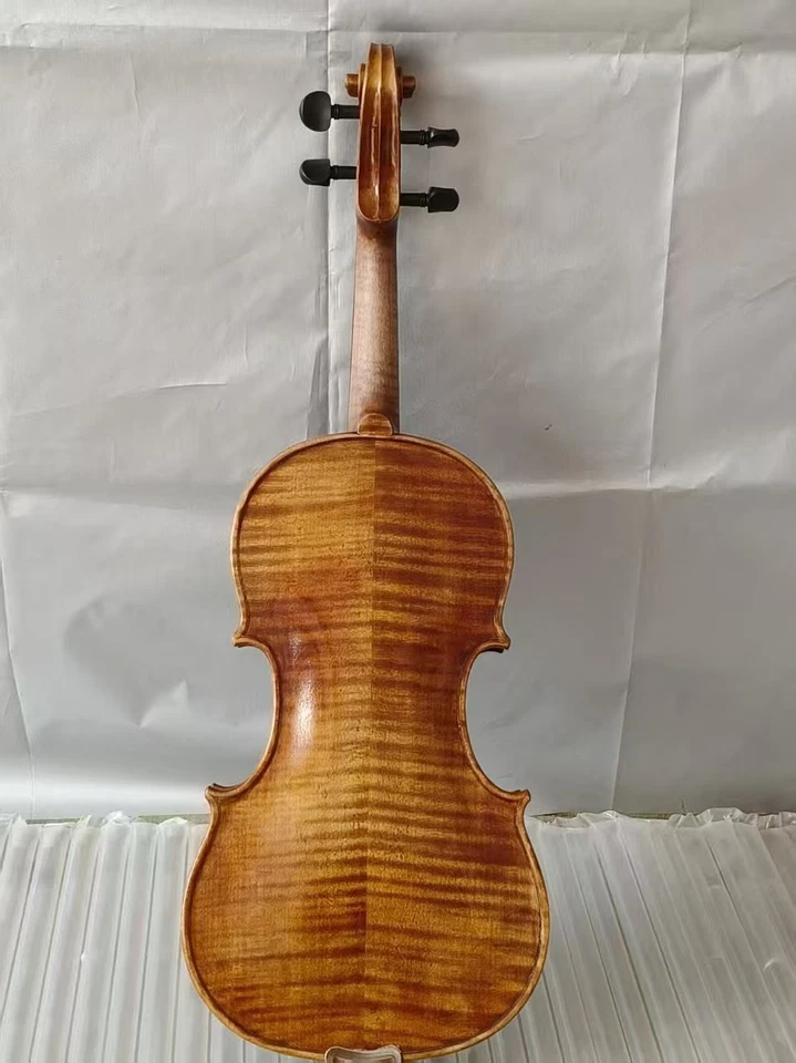 4/4 violin Amati model solid Flamed maple back spruce top hand antique made No6 - Image 1 of 4