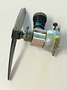 Cox .049mThimble Drone engine w/3 blade propeller, good compression, untested - Picture 1 of 8