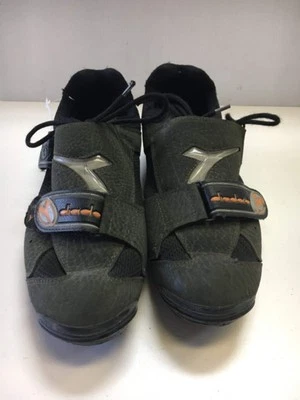 Diadora 黑色男式 7 码/41 码二手自行车鞋 — 第 1/4 张图片