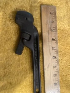 Ridgid Pipe Wrench Model E10 Heavy Duty Angeled Offset 10" Made in USA (T-33) - Picture 1 of 13