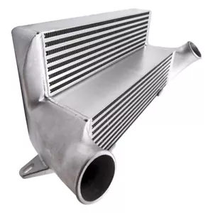 Intercooler radiatore aria di sovralimentazione 7,5" per BMW 135i 335i 335xi E82 E90 E91 E92 E93 - Foto 1 di 10