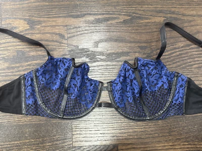 Sujetador Balconette 34DD Azul/Negro Usado en Excelente Condición Victoria Secret Cuero Sin Forro Foto 1 de 4